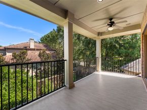 2 Knights Crossing Drive, The Woodlands TX 77382