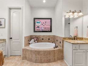 2 Knights Crossing Drive, The Woodlands TX 77382