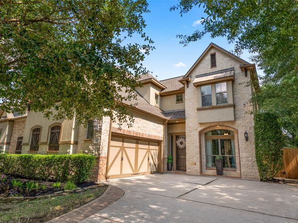 2 Knights Crossing Drive, The Woodlands TX 77382