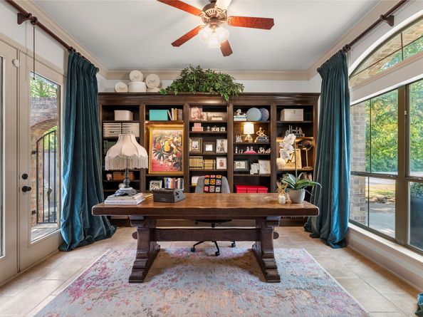 2 Knights Crossing Drive, The Woodlands TX 77382