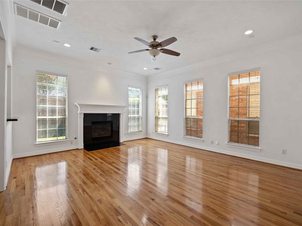 2827 Briarhurst Park, Houston TX 77057