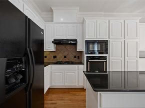 2827 Briarhurst Park, Houston TX 77057