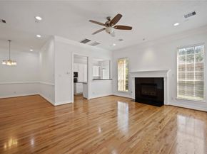 2827 Briarhurst Park, Houston TX 77057