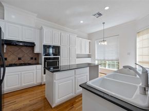 2827 Briarhurst Park, Houston TX 77057