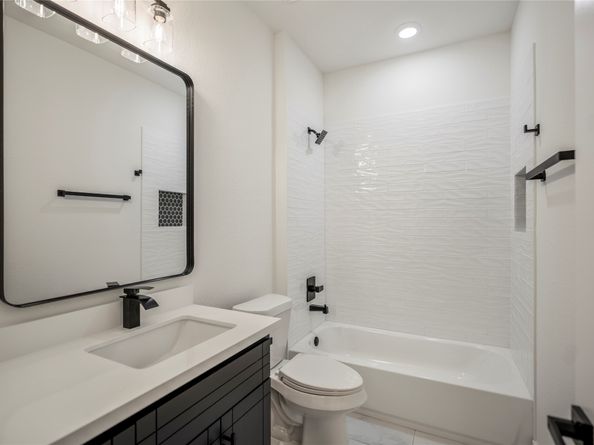 6324 Del Rio Street, Houston TX 77021