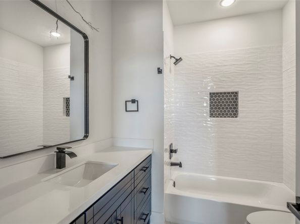 6324 Del Rio Street, Houston TX 77021