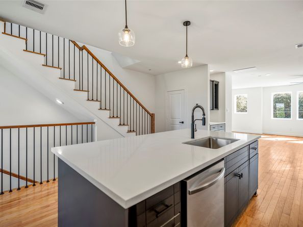 6324 Del Rio Street, Houston TX 77021