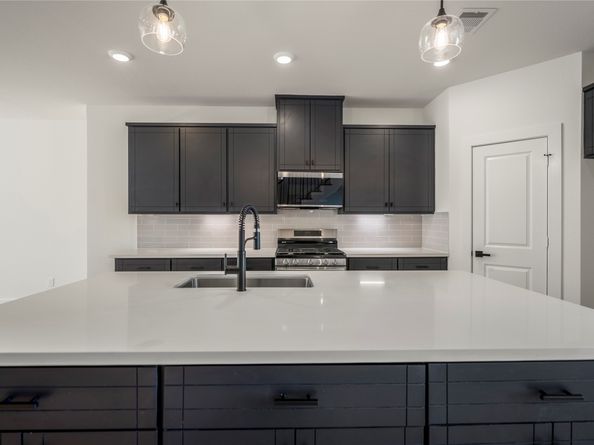 6324 Del Rio Street, Houston TX 77021