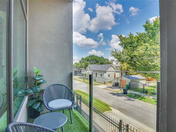 1411 Hickory Street, Houston TX 77007