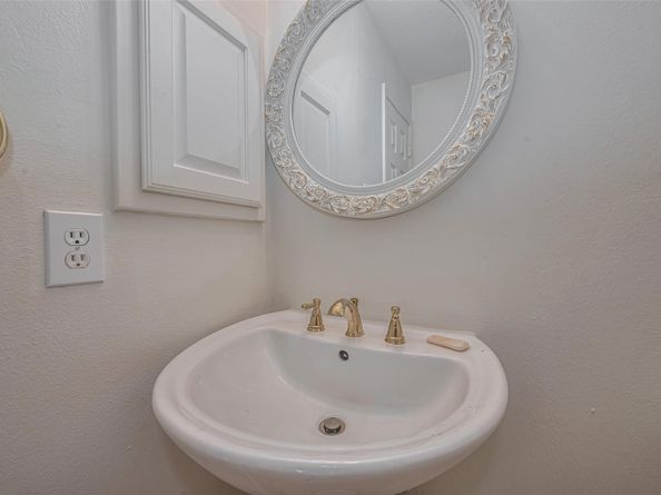 1615 Monvale Lane, Sugar Land TX 77479