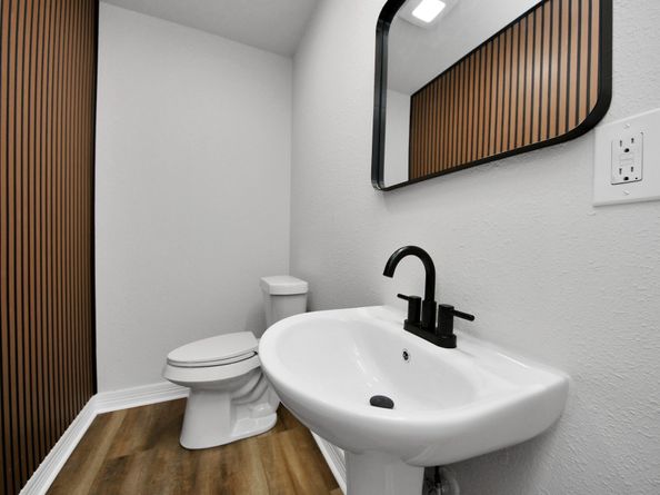 4311 Goldfinch Street, Houston TX 77035