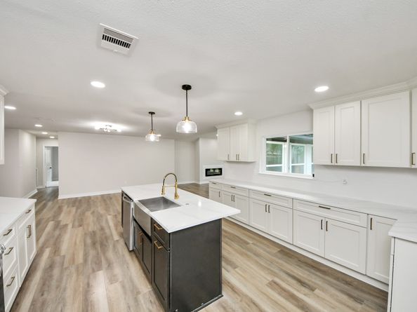 4311 Goldfinch Street, Houston TX 77035