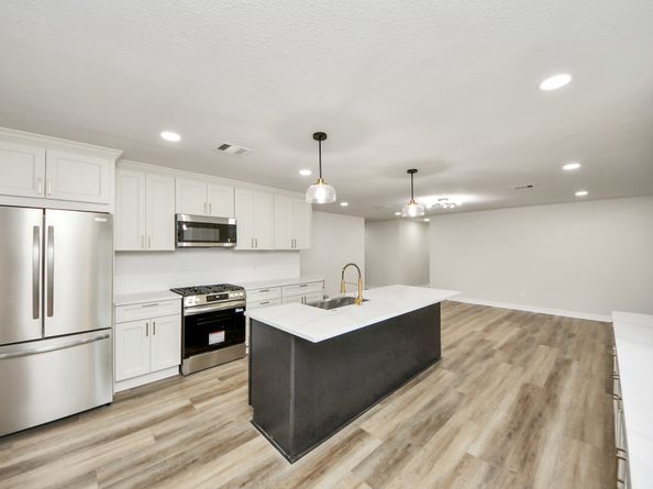 4311 Goldfinch Street, Houston TX 77035