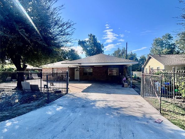 1802 Debeney Drive, Houston TX 77039