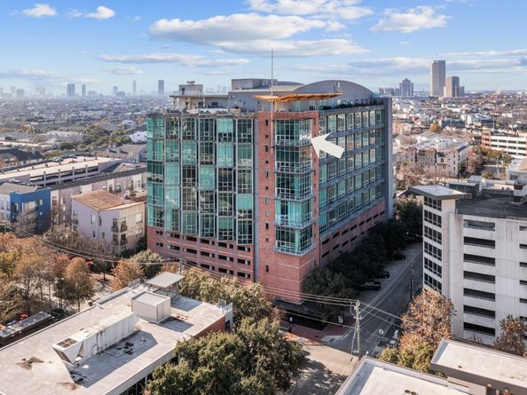 2000 Bagby St Street 13430, Houston TX 77002