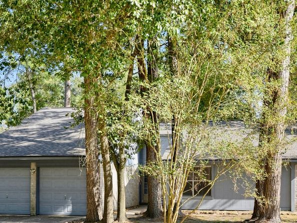 141 W Woodstock Circle Drive, The Woodlands TX 77381