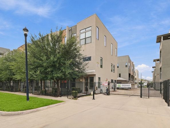 2401 Crawford Street C2A, Houston TX 77004