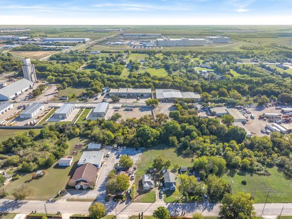 918 N Jefferson Street, Lancaster TX 75146