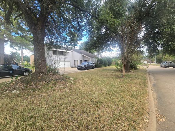14423 Sugar Mill Circle, Houston TX 77095