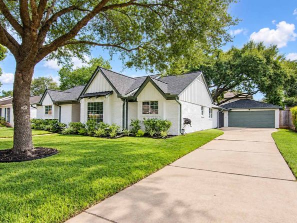 5611 Cheena Drive, Houston TX 77096
