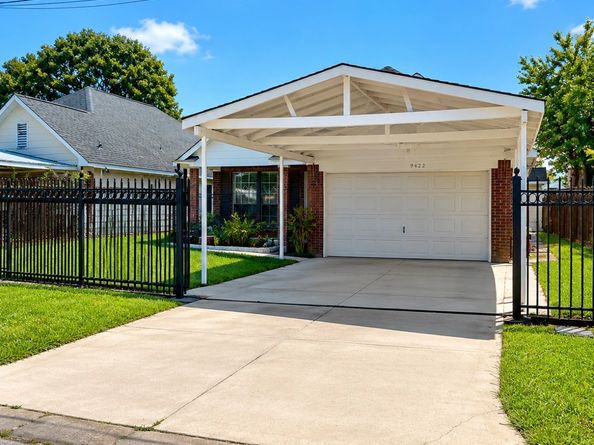 9422 Ledge Street, Houston TX 77075