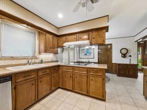1926 Twin Springs, Kingwood TX 77339