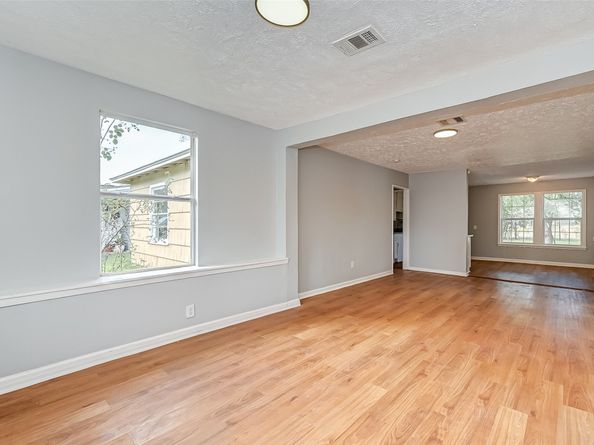 7946 Jutland Road, Houston TX 77033