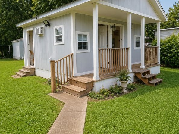 715 Tassell St, Houston TX 77469