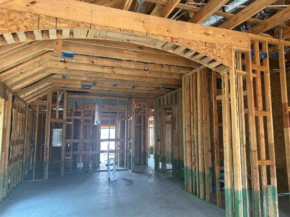 17915 Oakwood Stream Drive, Webster TX 77598