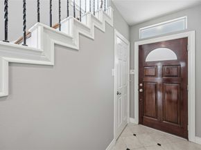 2604 Edgefield Lakes Drive, Houston TX 77054