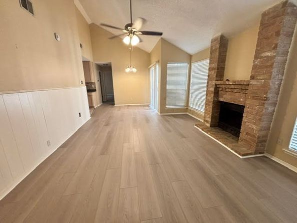3718 Pintan Lane, Houston TX 77014