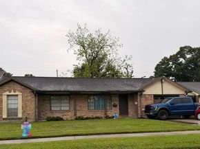 807 Hidden Valley Drive, Houston TX 77088