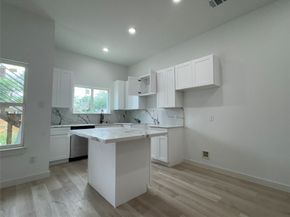 331 Delaware St, Houston TX 77029
