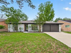 6003 Benning Drive, Houston TX 77096