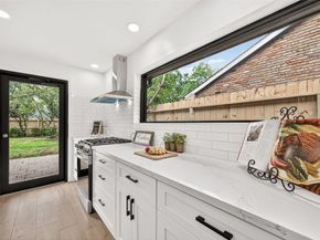 6003 Benning Drive, Houston TX 77096