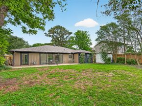 6003 Benning Drive, Houston TX 77096