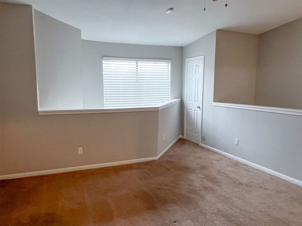 2125 Augusta Drive 21, Houston TX 77057