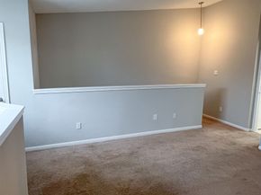 2125 Augusta Drive 21, Houston TX 77057