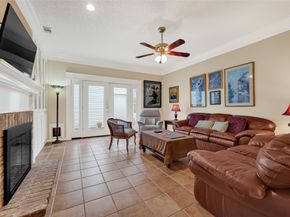 5901 Woodway Place Ct, Houston TX 77057