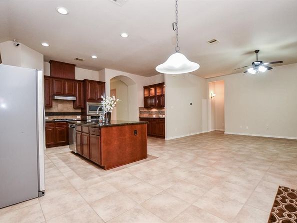 2114 Ascot Ln, Sugar Land TX 77479