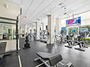 3333 Allen Parkway 2006, Houston TX 77019