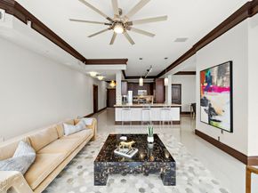 3333 Allen Parkway 2006, Houston TX 77019