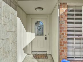 6527 Zapata Drive, Houston TX 77083