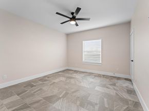 1906 Dismuke Street B, Houston TX 77023