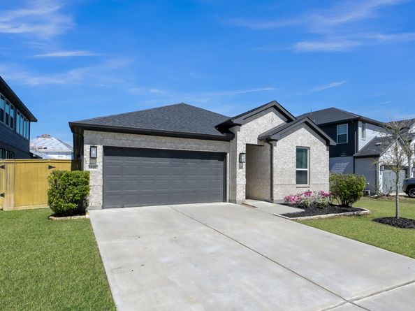 1123 Five T Lane, Tomball TX 77375