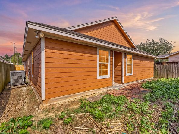 9708 Lockwood Drive, Houston TX 77016