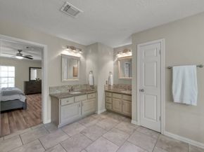 2 S Duskwood Place, The Woodlands TX 77381