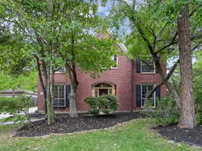 2 S Duskwood Place, The Woodlands TX 77381