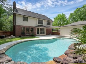 2 S Duskwood Place, The Woodlands TX 77381