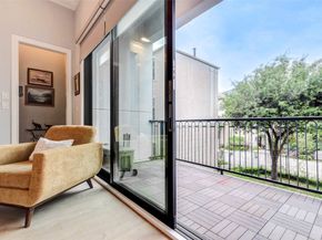 1323 Hunters Meadow Ln, Houston TX 77055